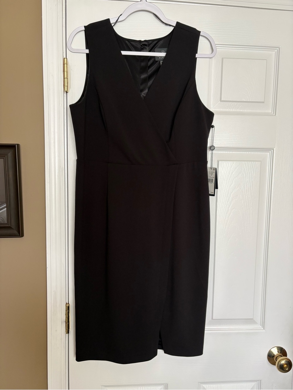 Adrianna Papell Black Sleeveless Midi Dress